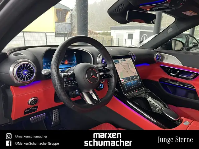 Mercedes-Benz SL view 13