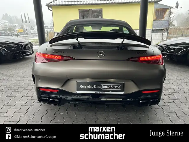 Mercedes-Benz SL view 5