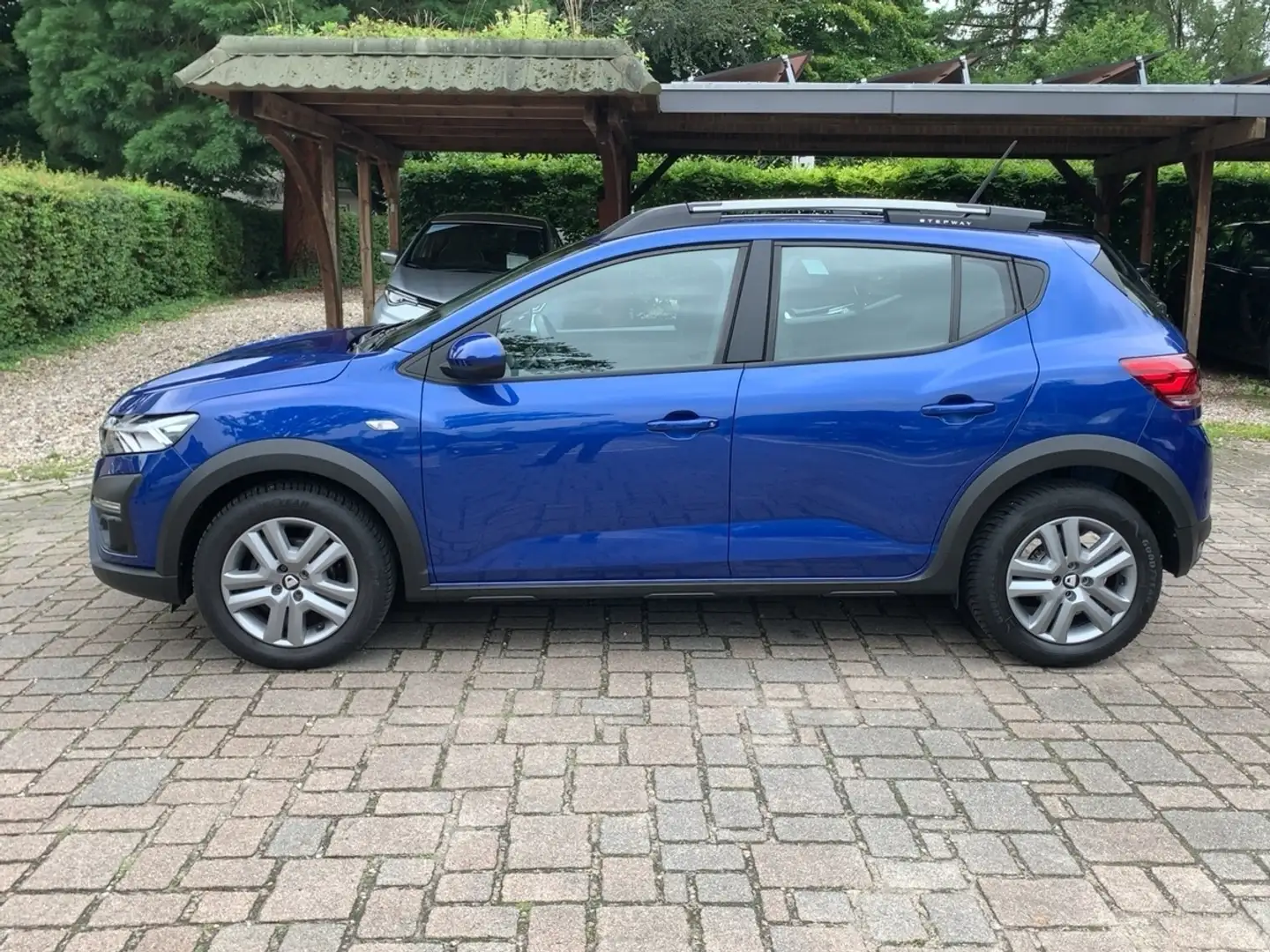 Dacia Sandero Stepway TCe 90 Comfort Blau - 2
