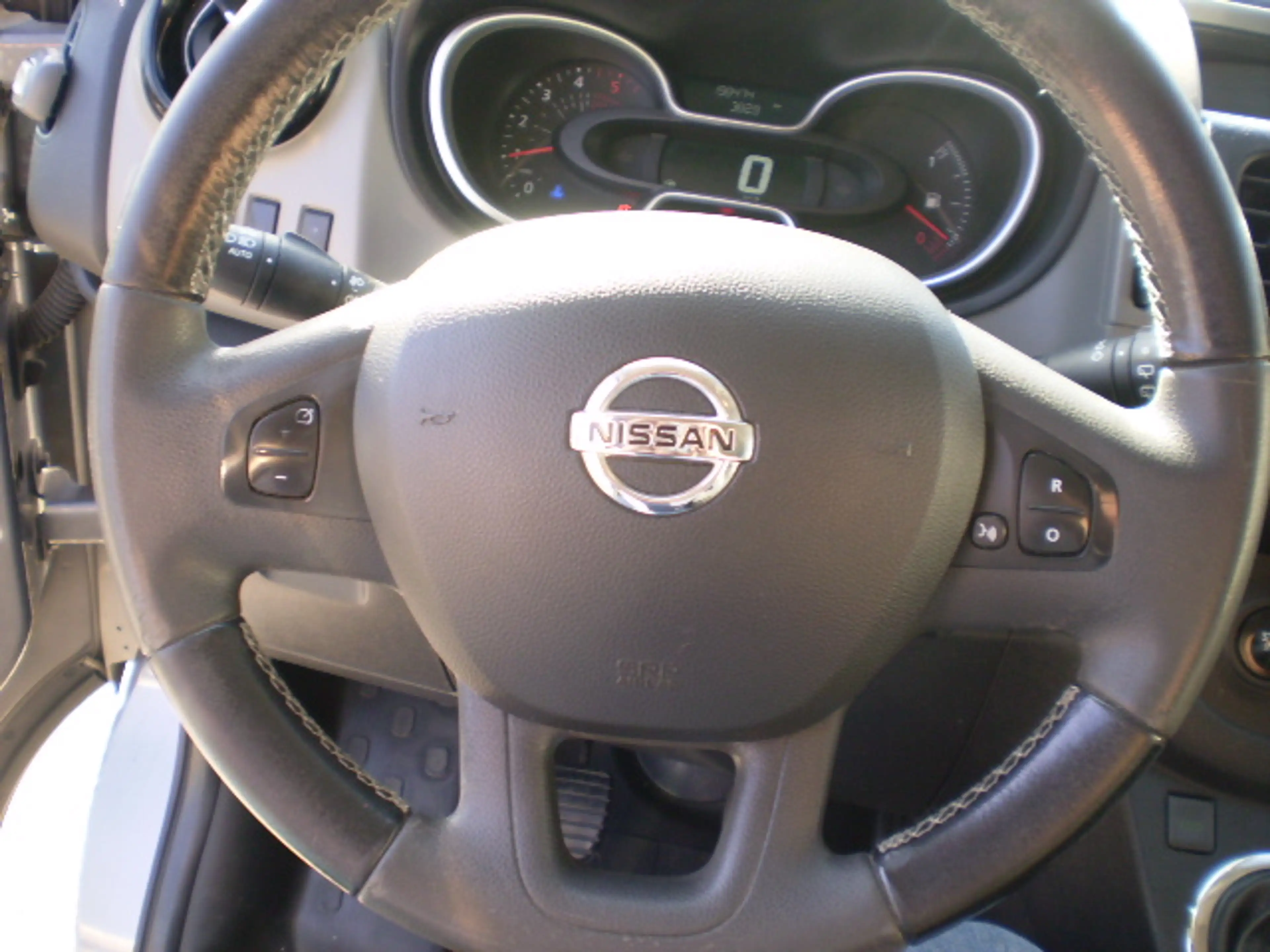 Nissan NV300 L2H1 2,9t PREMIUM — photo 15