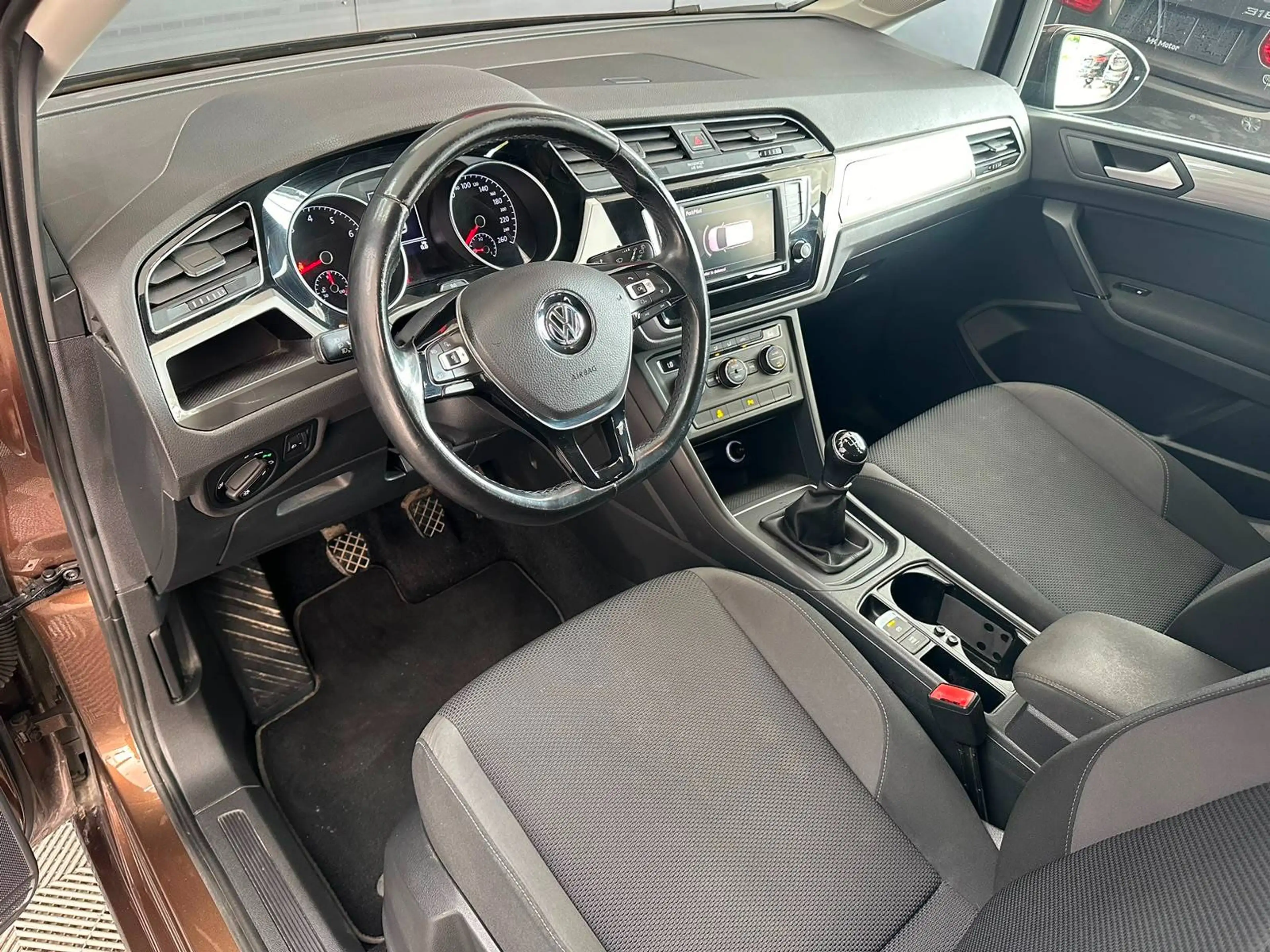 Volkswagen Touran 🟢1.4 ESSENCE 150CV - 7 PLACES - GPS - CRUISE - AIRCO - 1ER PROPRIETAIRE — photo 9