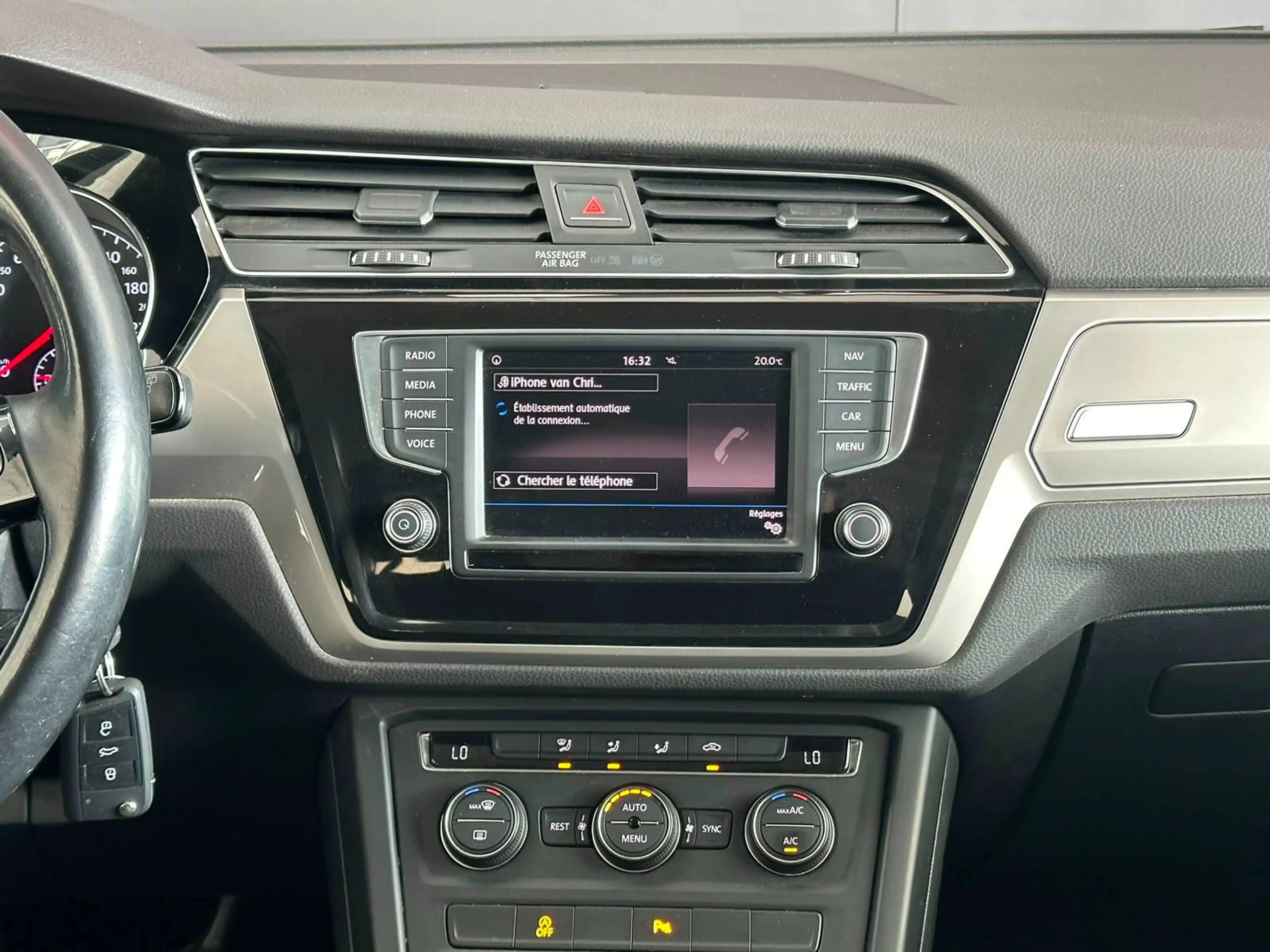 Volkswagen Touran 🟢1.4 ESSENCE 150CV - 7 PLACES - GPS - CRUISE - AIRCO - 1ER PROPRIETAIRE — photo 15