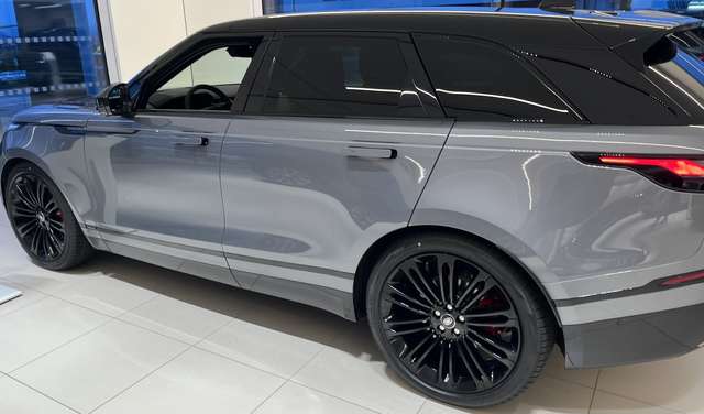 Imagine Land Rover Range Rover Velar D300 Autobiography
