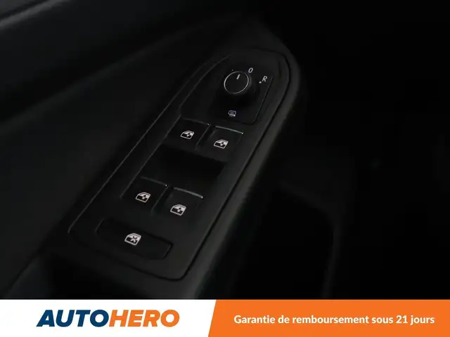 Volkswagen Golf view 27