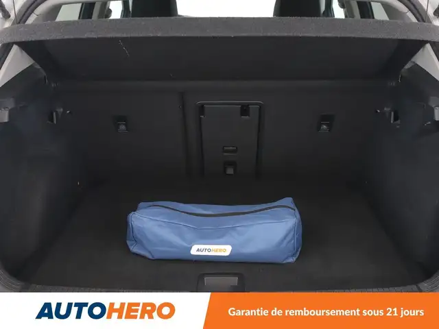 Volkswagen Golf view 17