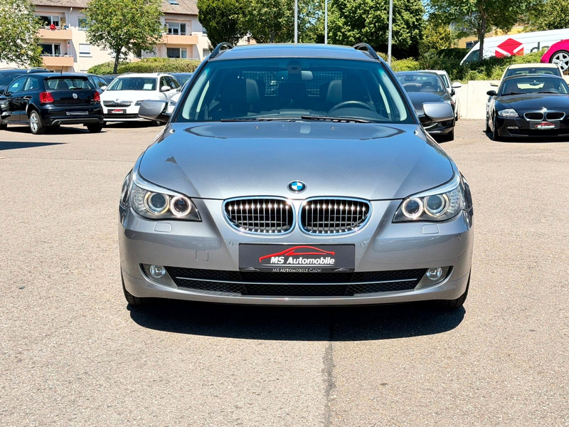 BMW 523 i Touring Automatik Navi_Leder_Xenon_Pano_2.H — photo 2