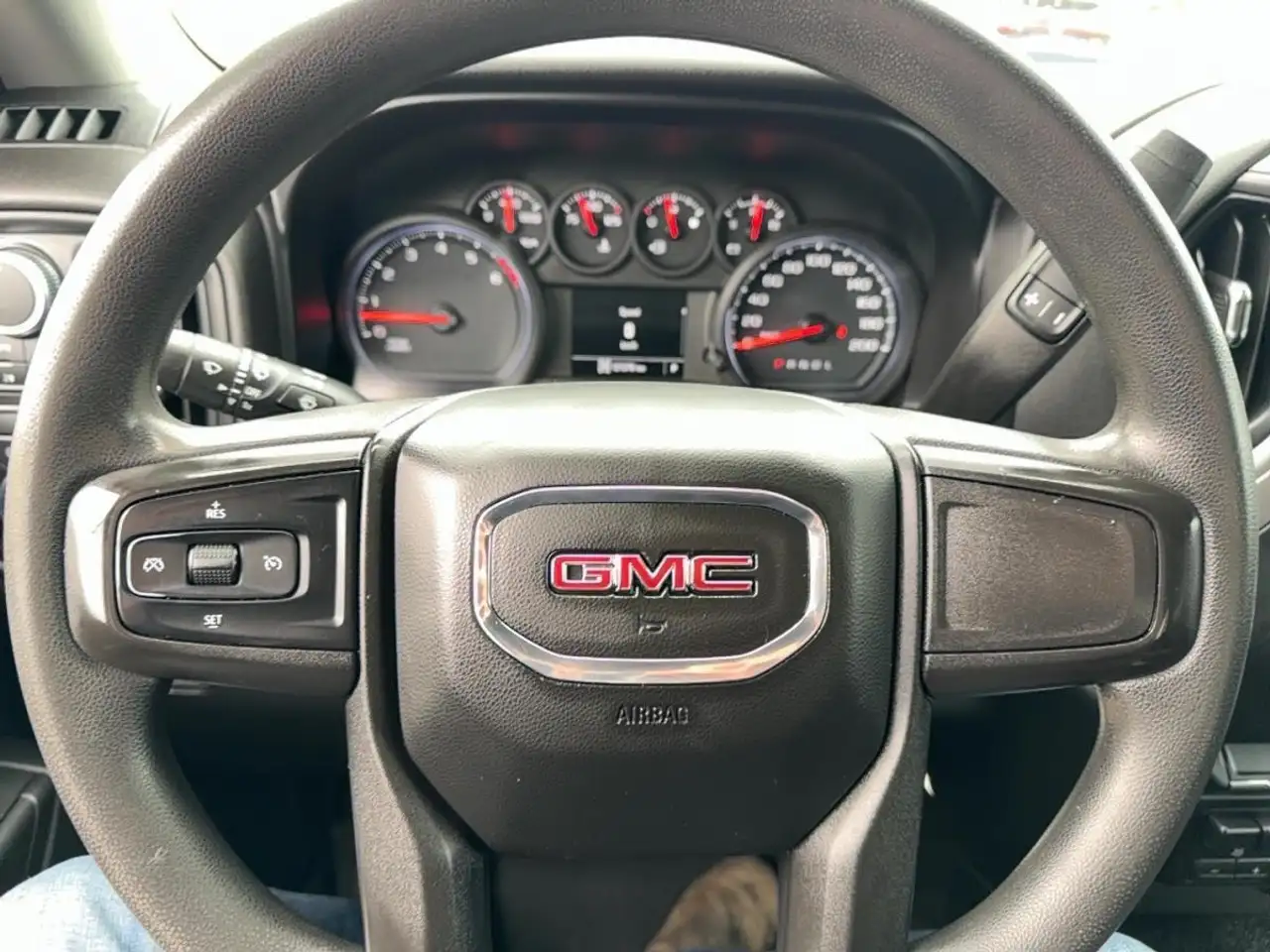GMC Sierra 1500 photo GMC Sierra 1500