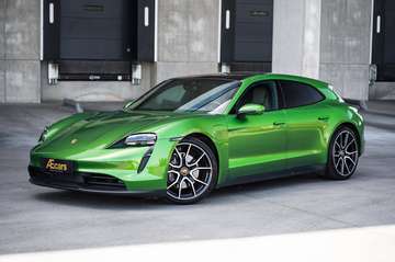 SPORT TURISMO / MAMBA GREEN / INNO DRIVE / 1 OWNER / VAT / CHALK INTERIOR / BELGIAN