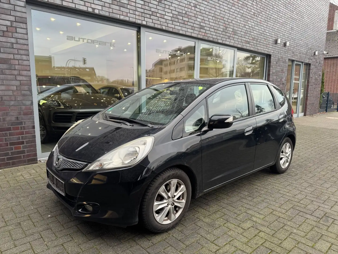 Honda Jazz 1.4 Comfort Automatik Klimaaut. LM Schwarz - 1