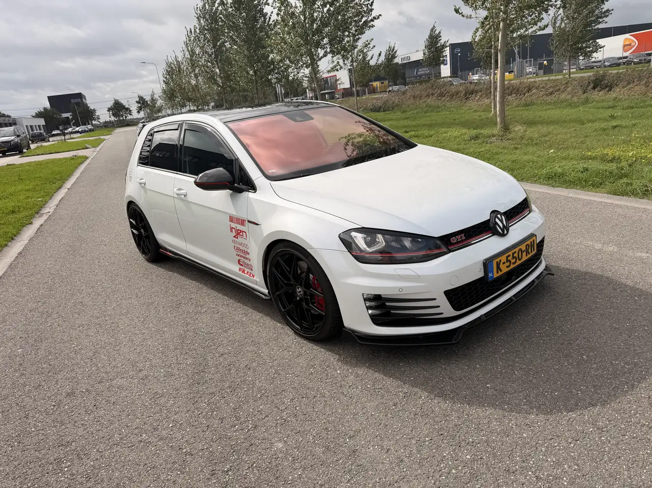Volkswagen Golf GTI