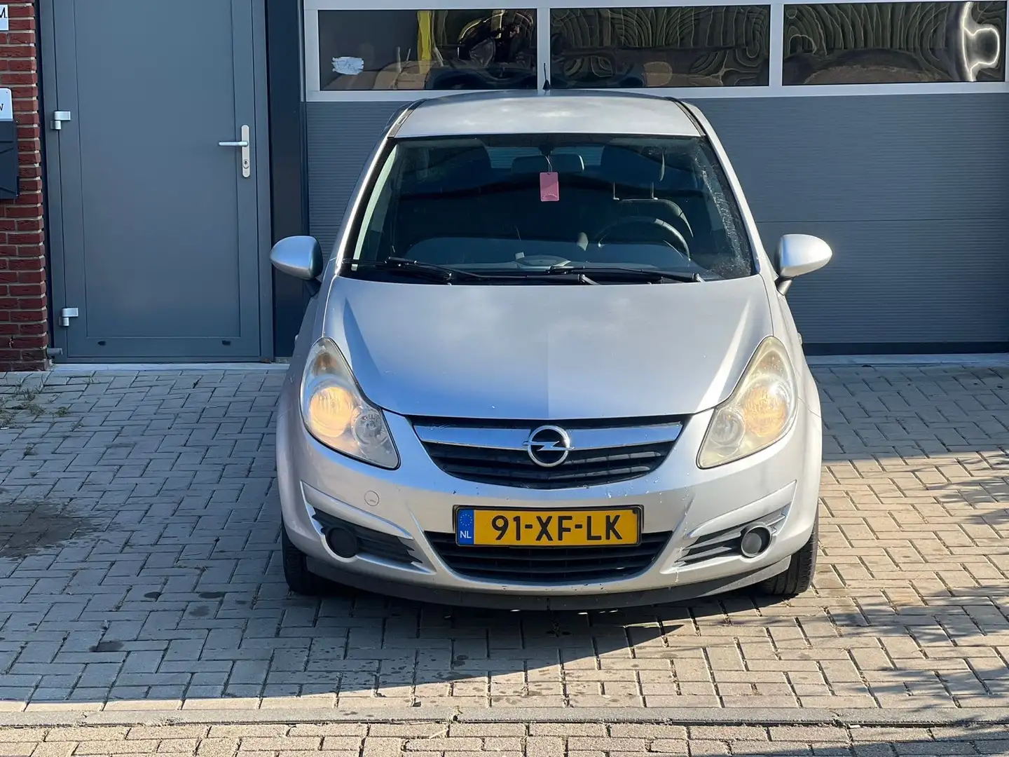 Opel Corsa 1.2-16V Business Grijs - 2