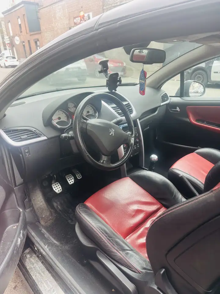 Peugeot 207 1.6 VTi 16V 120ch FÃ©line