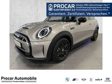 3-Türer NAVI Standh. LED PDC V+H DAB