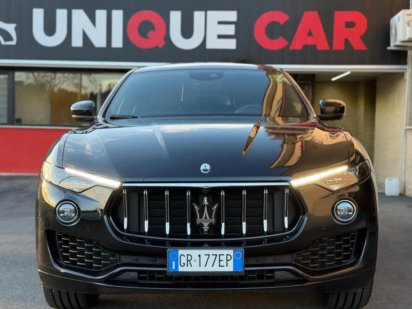 Maserati Levante MHEV 330 CV AWD GT (FULL OPTIONAL) Noir - 2
