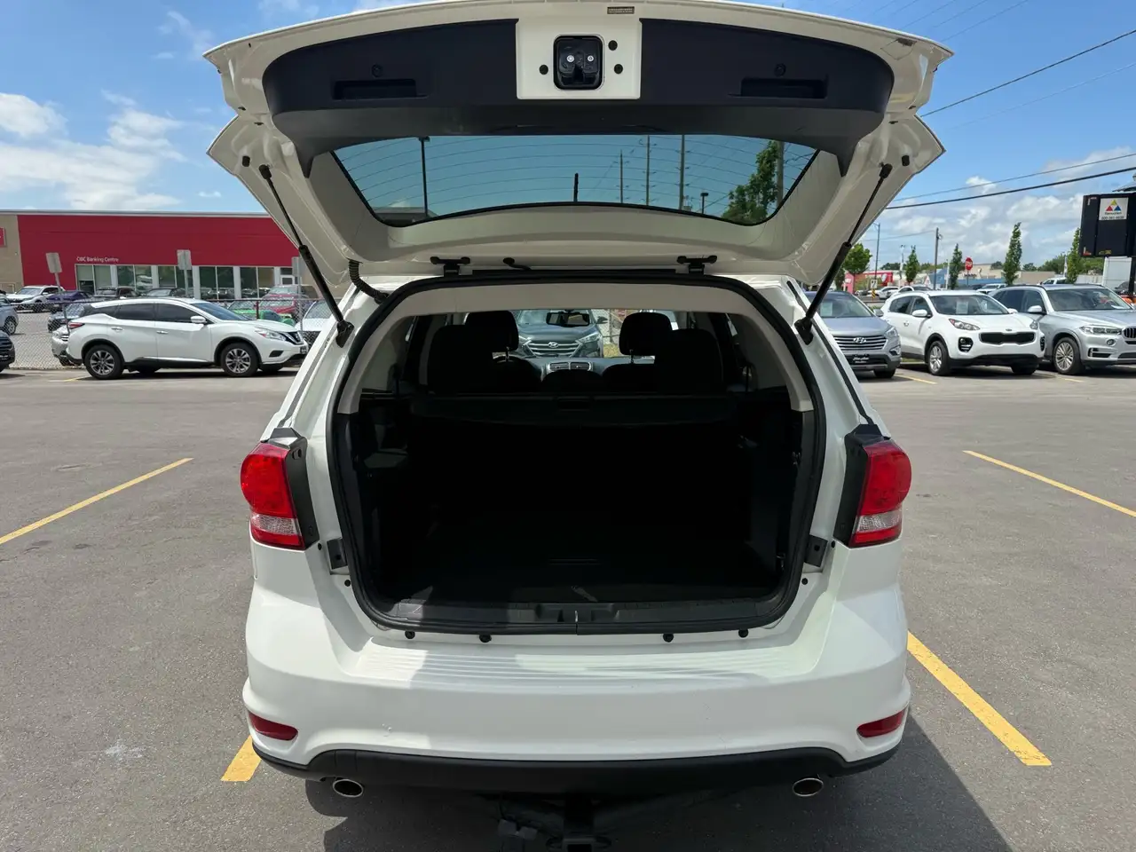 Dodge Journey снимка Dodge Journey