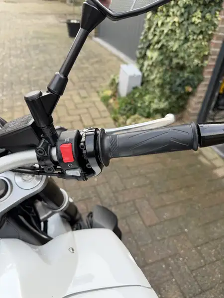 Yamaha FZ 1 - foto 8