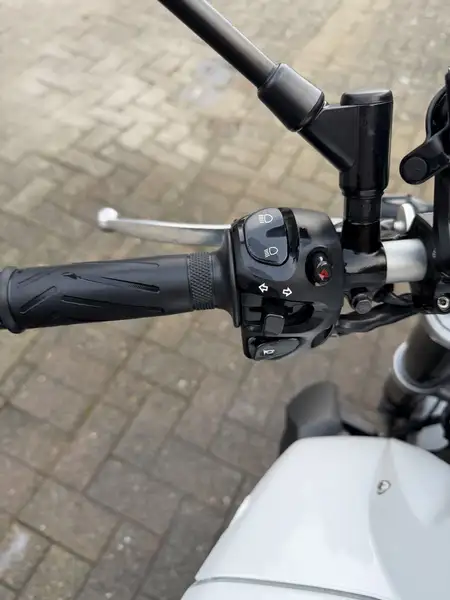 Yamaha FZ 1 - foto 7