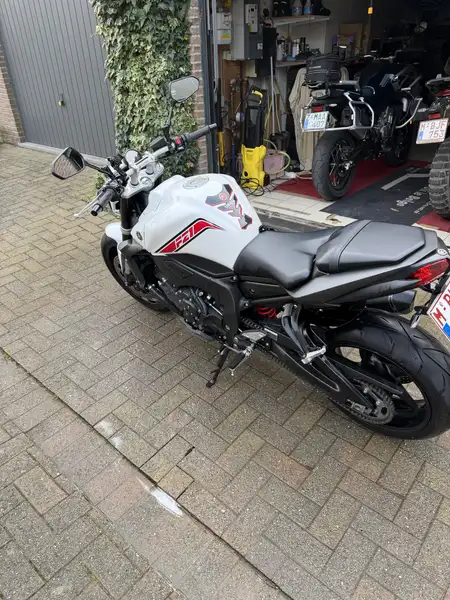 Yamaha FZ 1 - foto 4