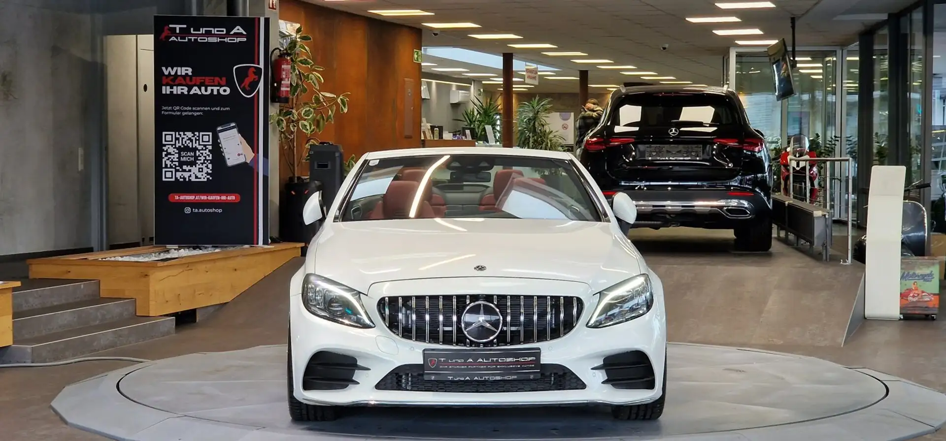 Mercedes-Benz C 220 d Cabrio AMG-Paket Aut. *Rotem Akkustik-Verdeck* Weiß - 2