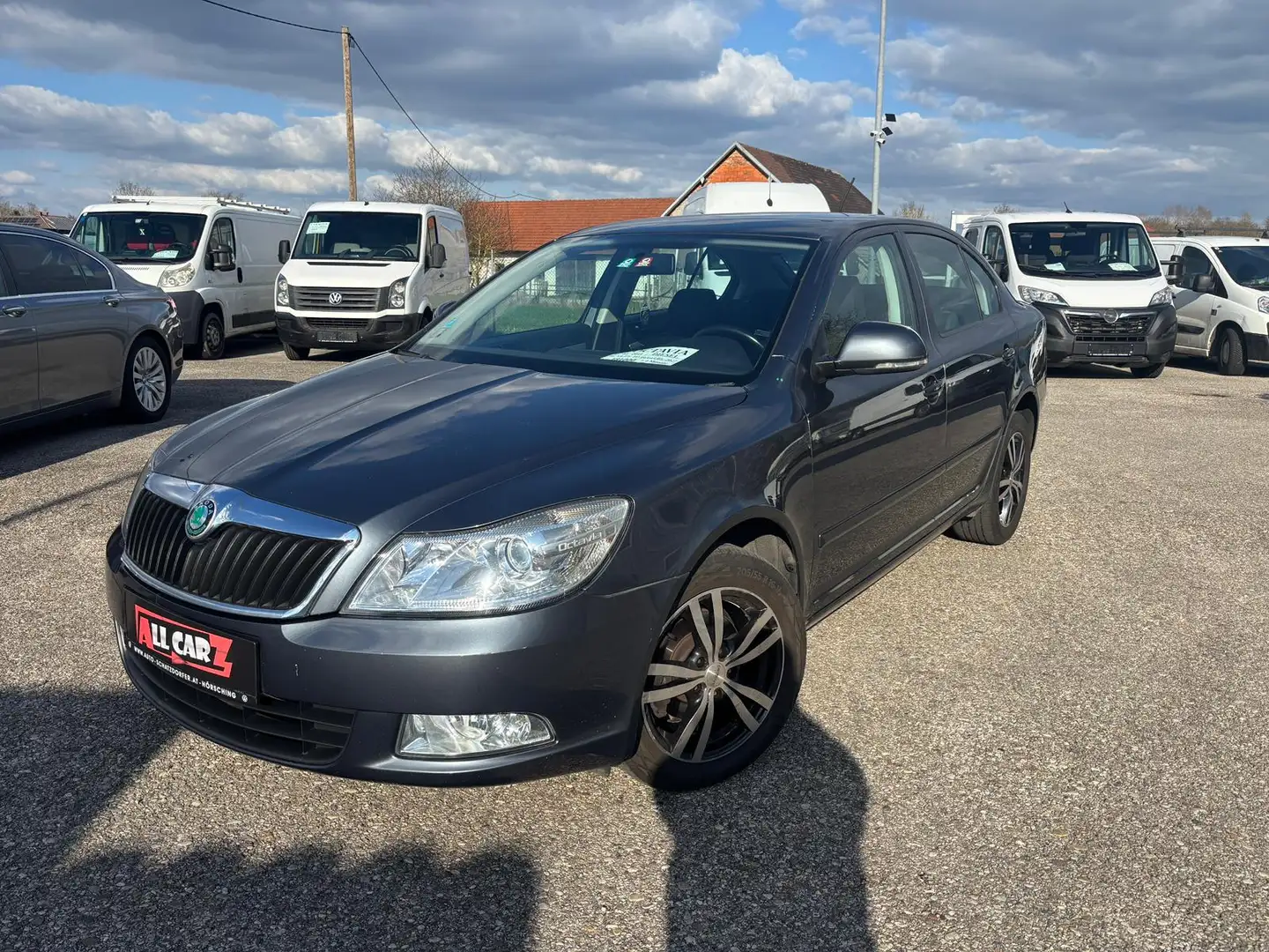 Skoda Octavia Octavia 1,6 Active TDI CR DPF Active Grau - 1