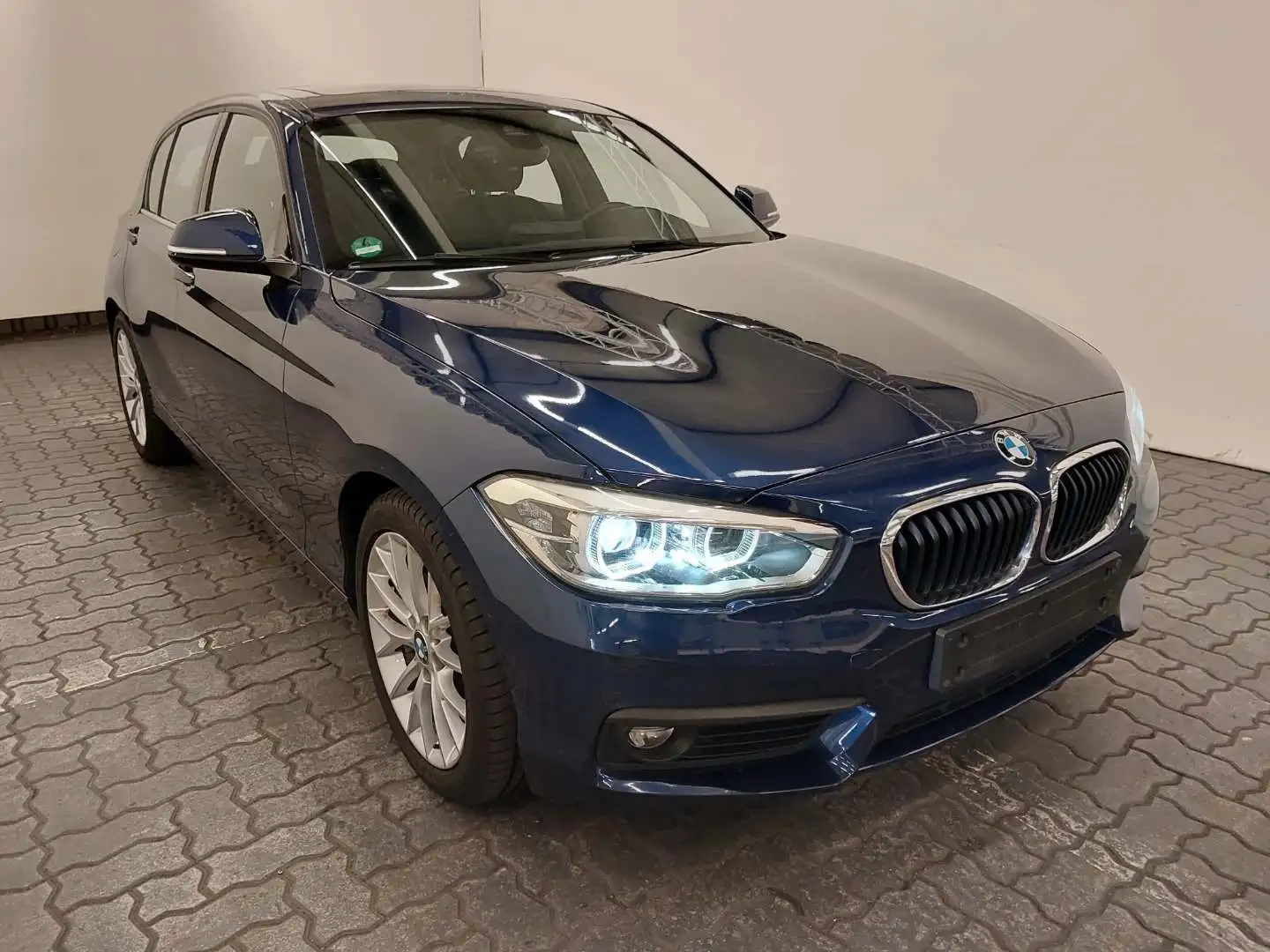 BMW 118 1 Lim. 5-trg. 118 i Advantage*LED*HARMAN/KARDON* Blau - 2