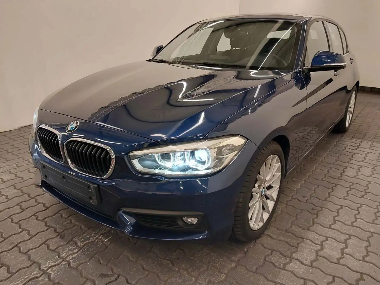BMW 118 1 Lim. 5-trg. 118 i Advantage*LED*HARMAN/KARDON* Blau - 1