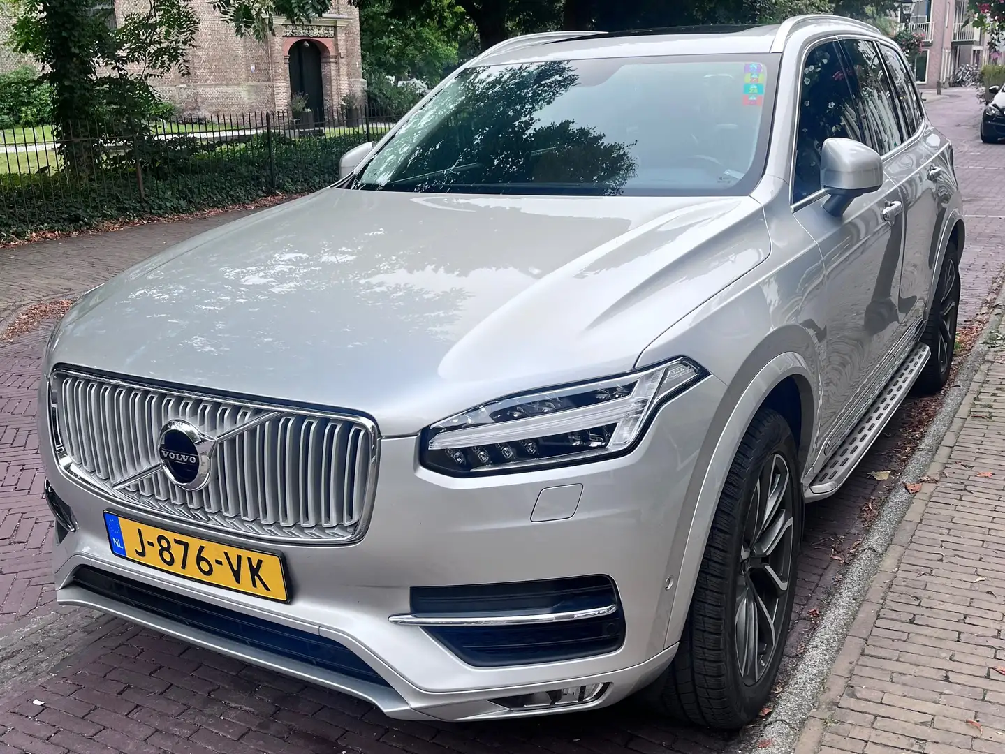 Volvo XC90 XC90 2.0 T6 AWD Inscript. Zilver - 2