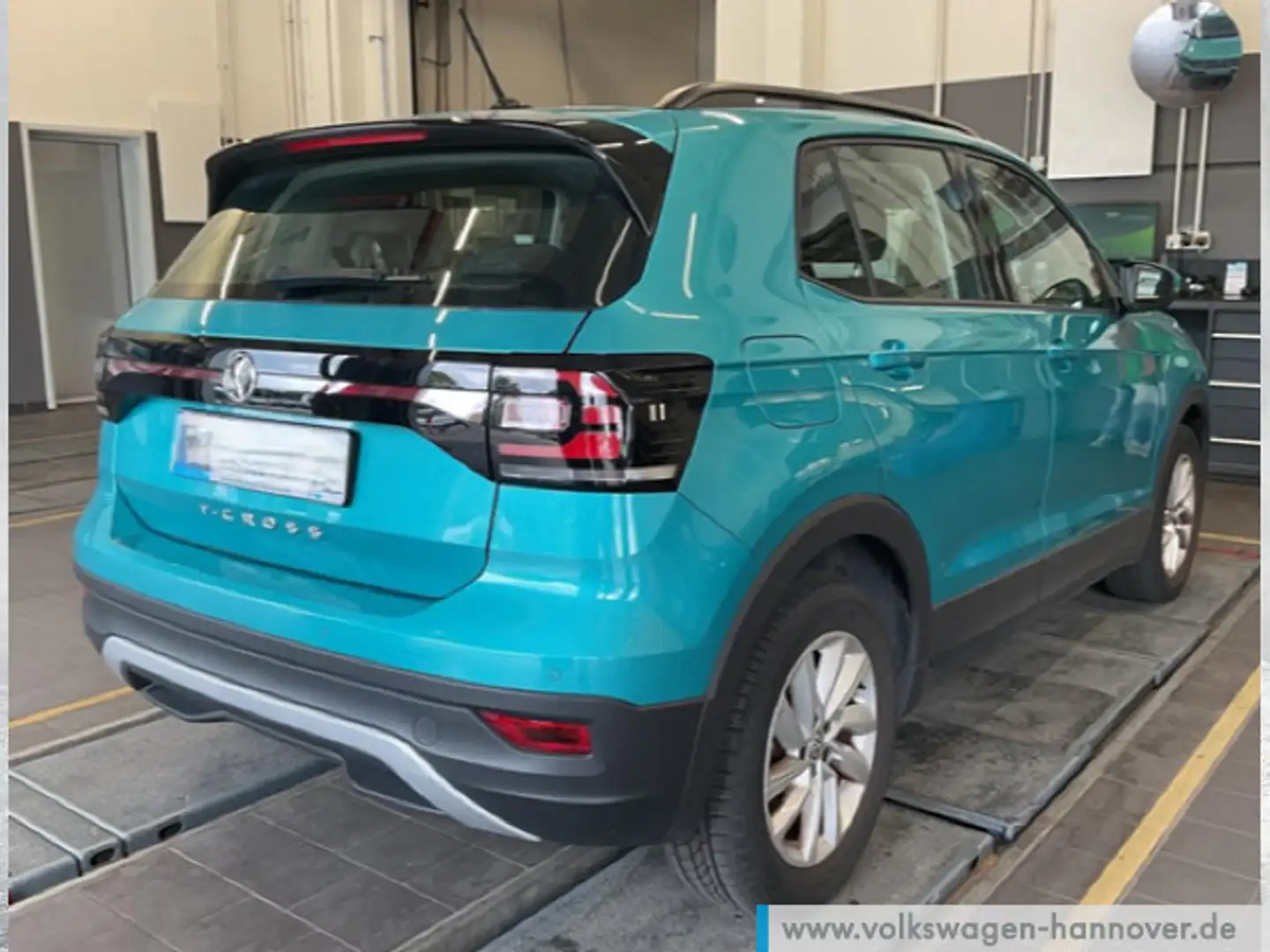 Volkswagen T-Cross 1.0 TSI Life Navi AHK PDC SHZ Groen - 2