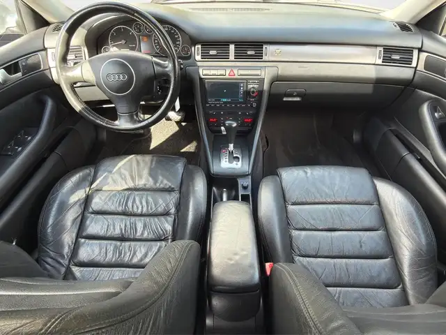 Audi A6 view 11