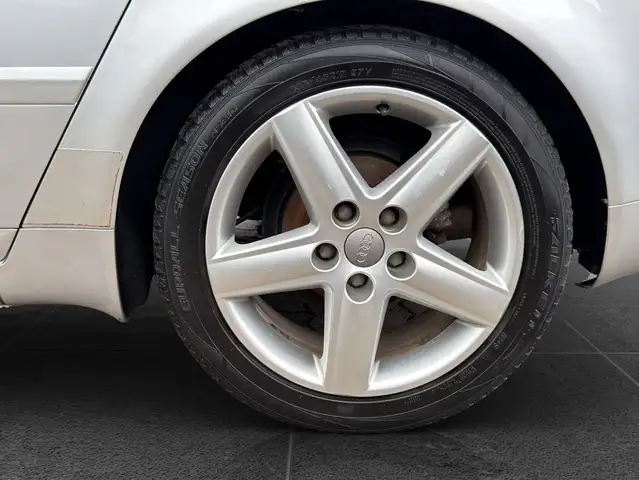 Audi A6 view 30