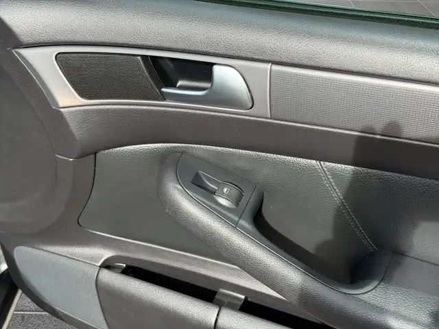 Audi A6 view 24