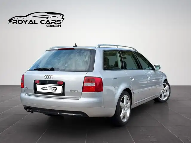 Audi A6 view 9