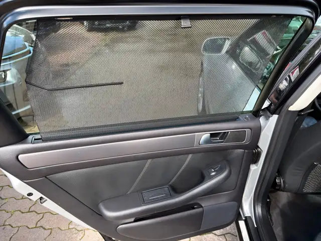 Audi A6 view 26