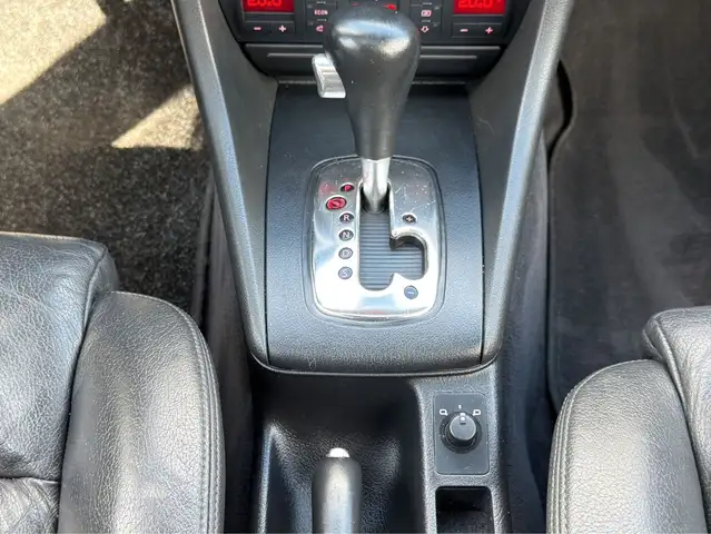 Audi A6 view 17