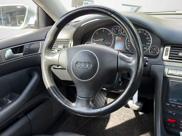Audi A6 view 14