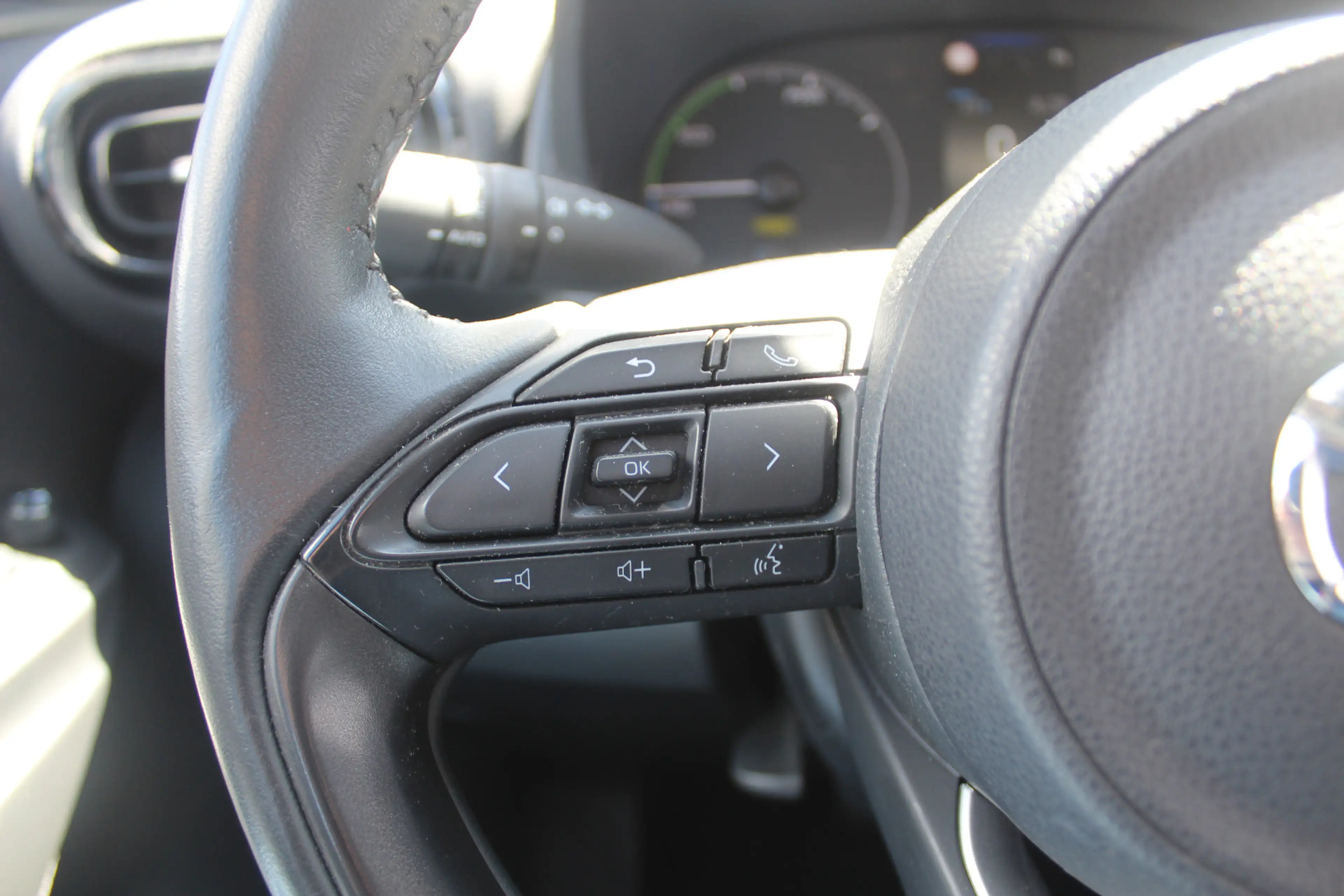 Mazda 2 Hybrid 1.5 Exclusive-line Apple Carplay/Android Au — photo 10
