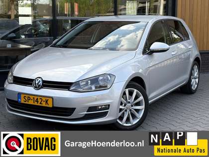 Volkswagen Golf 1.2 TSI Camera, Navigatie, Trekhaak, Garantie