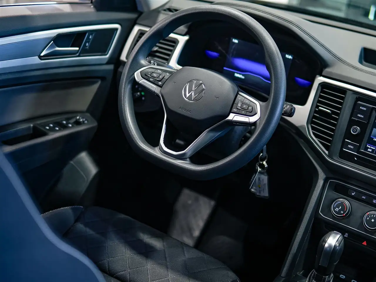 Volkswagen Atlas снимка Volkswagen Atlas