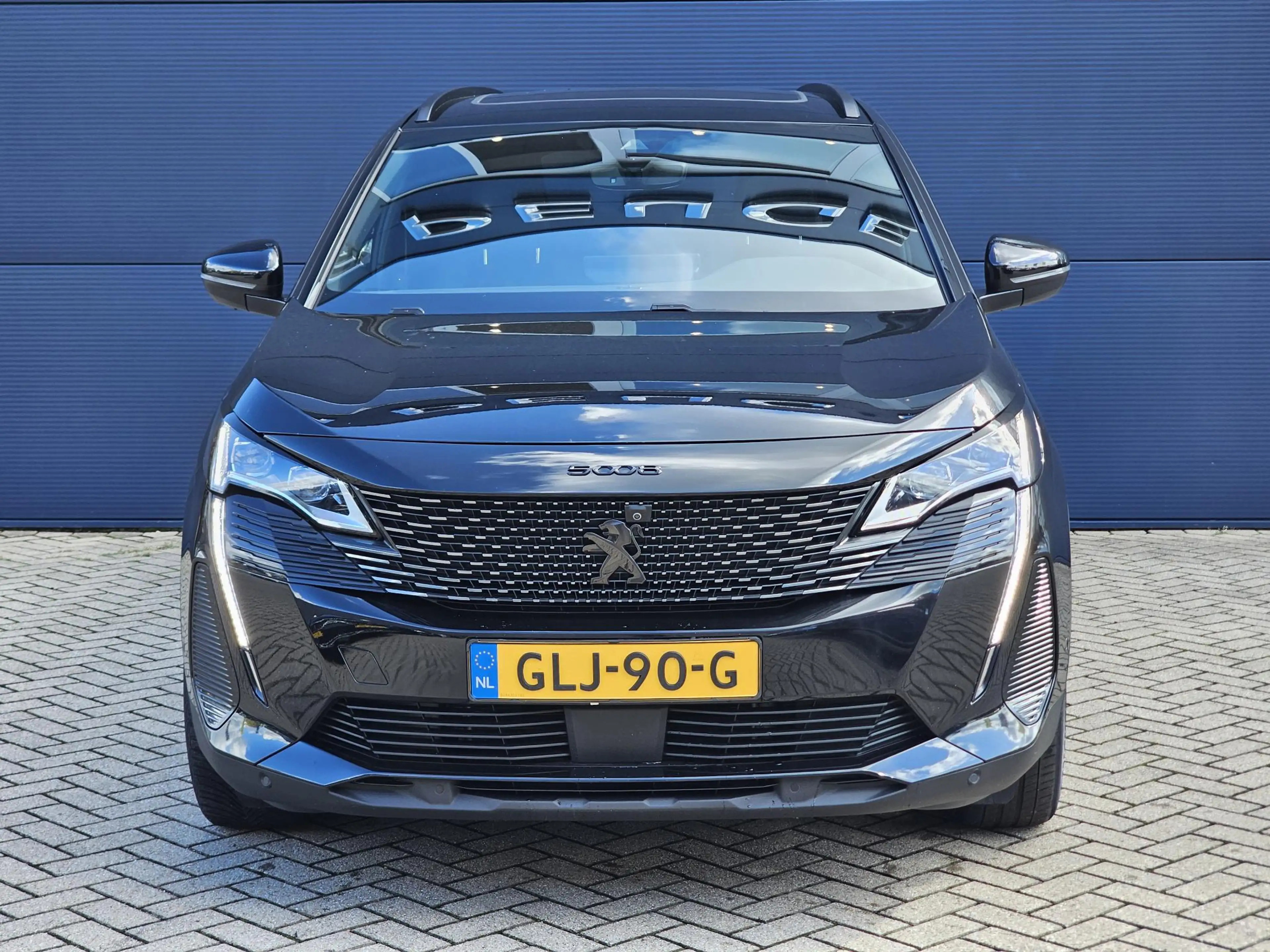 Peugeot 5008 1.2 Hybrid 136 GT | Pano | Carplay | Adapt. Cruise — photo 2