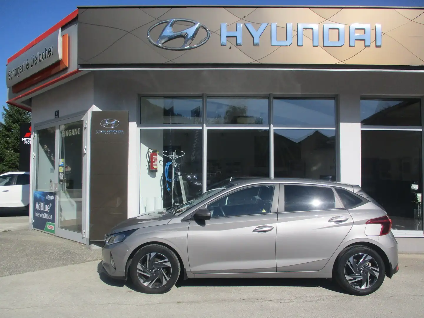Hyundai i20 i-Line Plus 1,2 MPI (BC3) Beige - 2