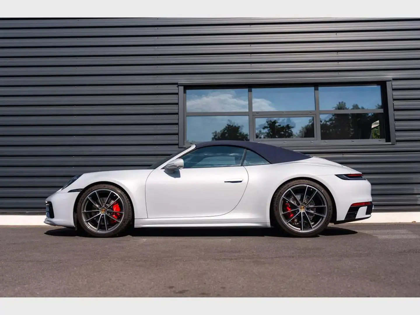 Porsche 911 911 Carrera S Cabriolet (MY24) Gris - 2