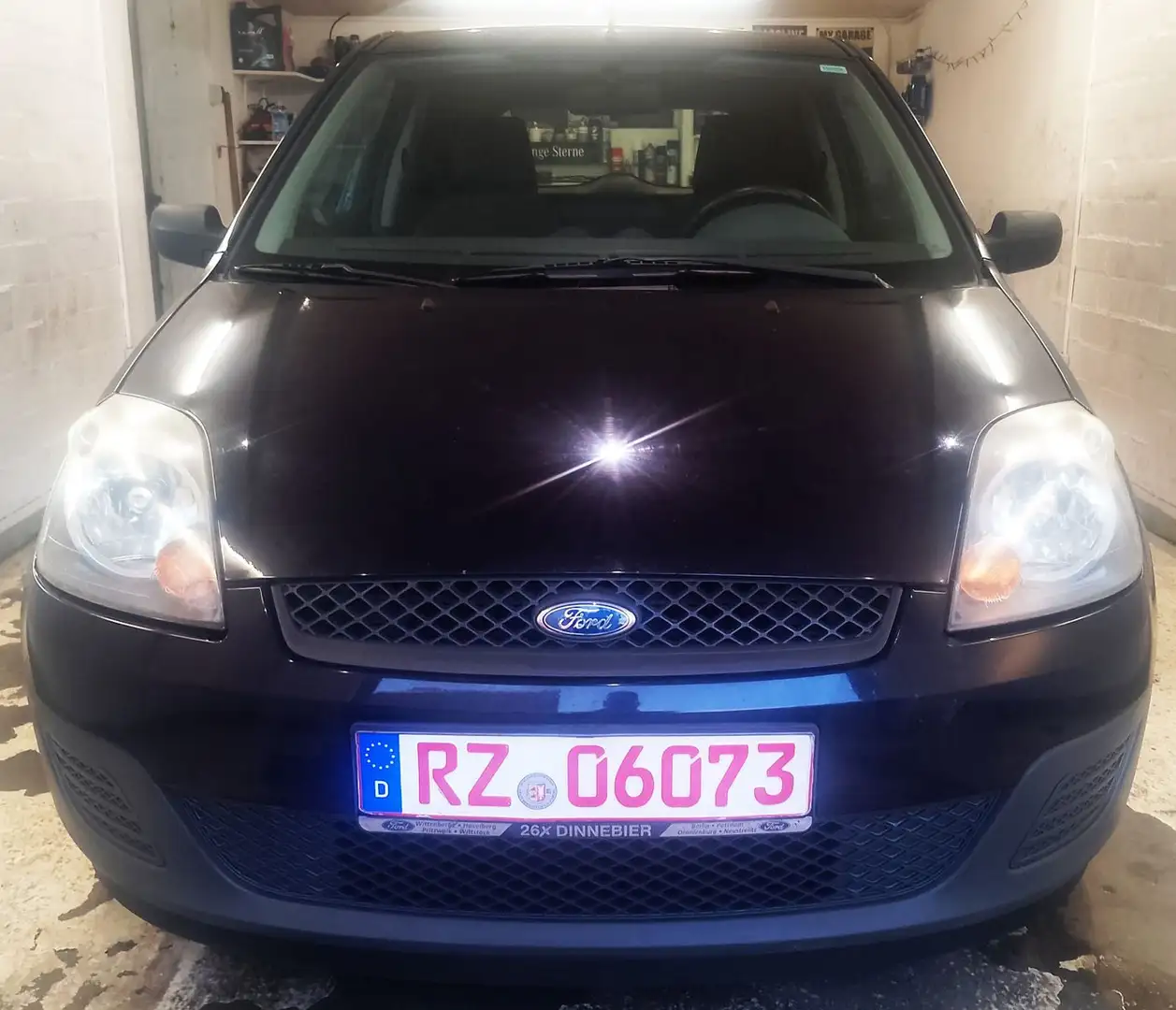 Ford Fiesta Ambiente - 1