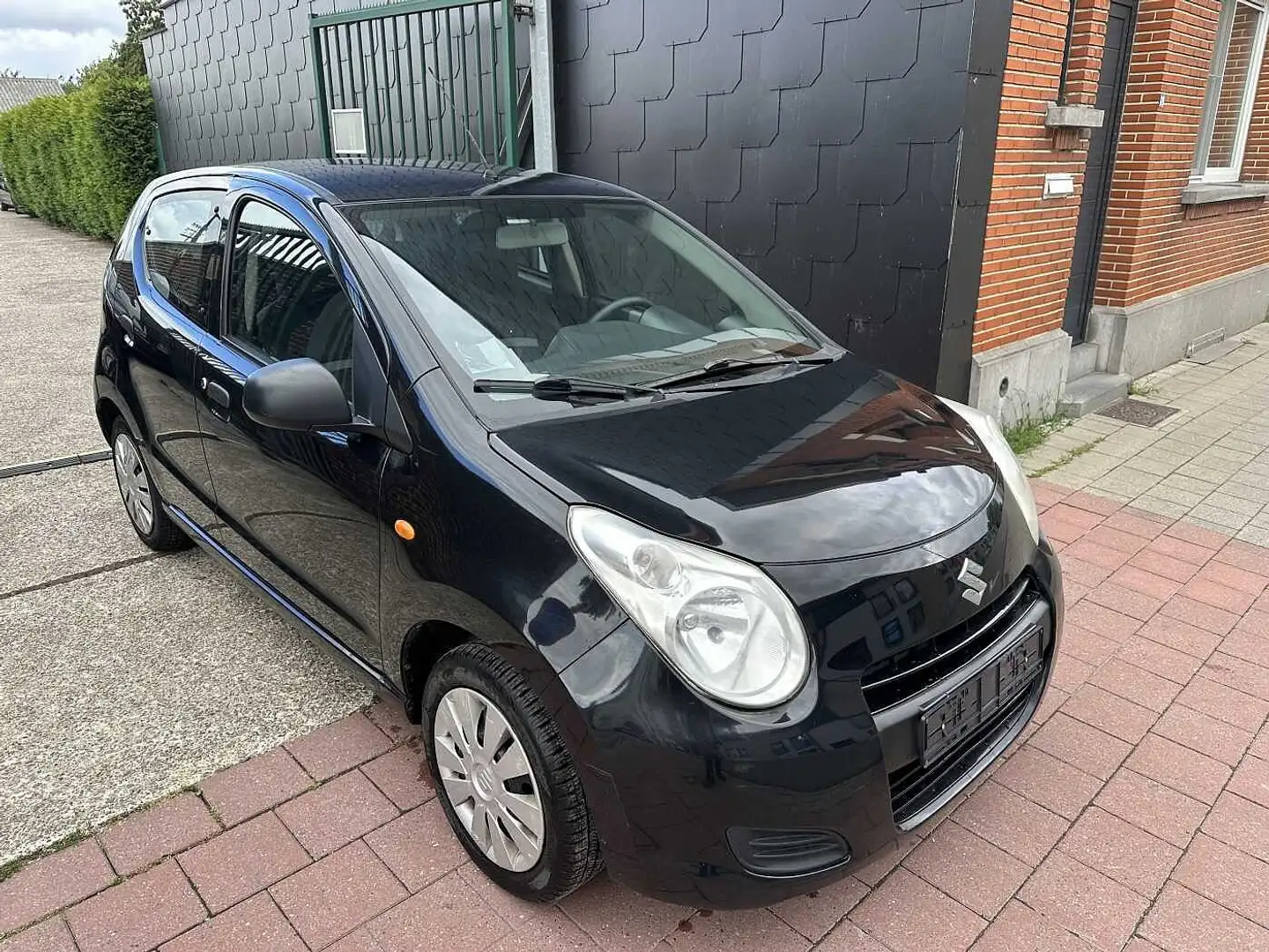 Suzuki Alto 1.0 I MET 135DKM Noir - 2