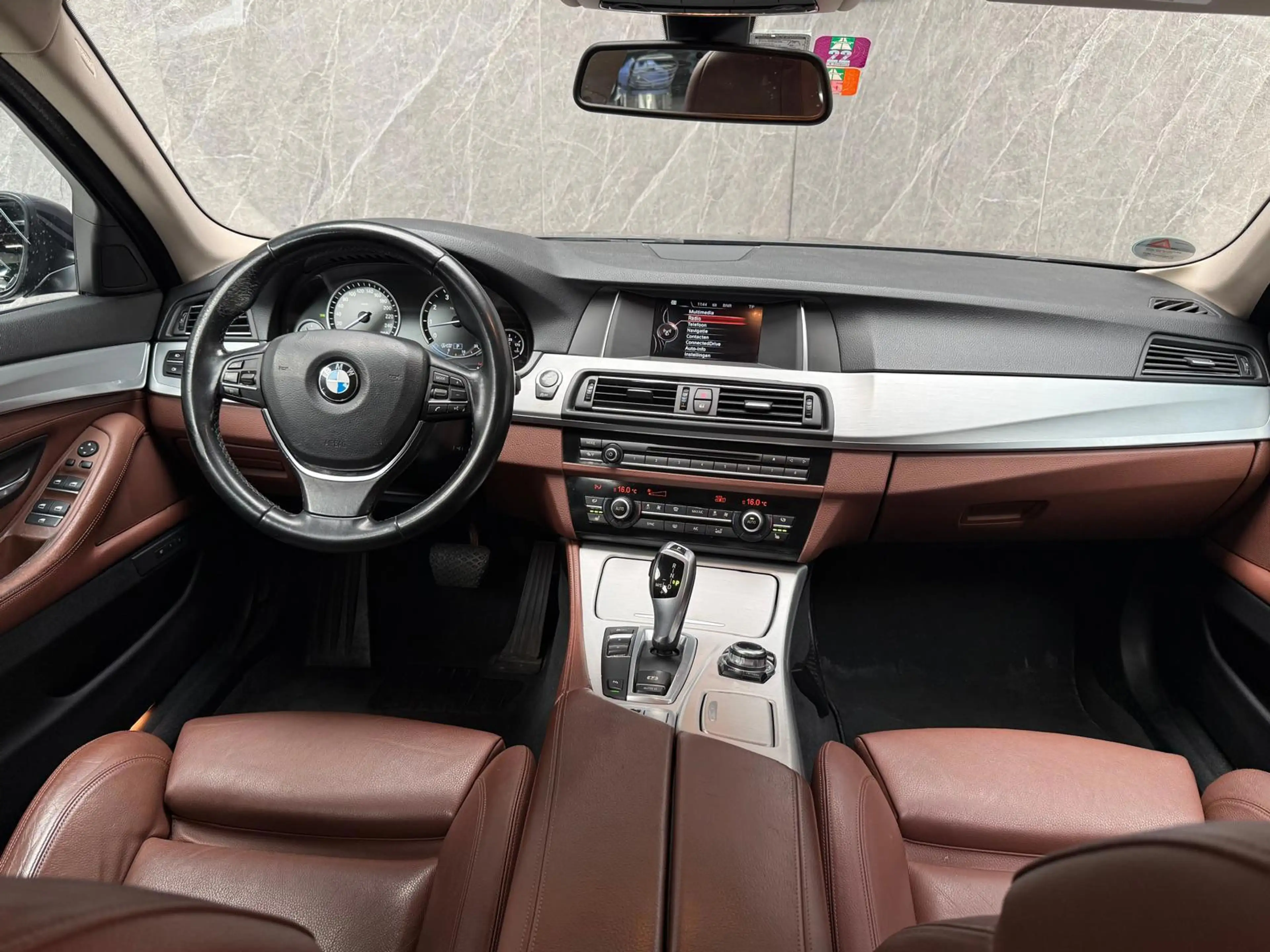 BMW 528 5-serie Touring 528i M Sport Edition High Executiv — photo 13