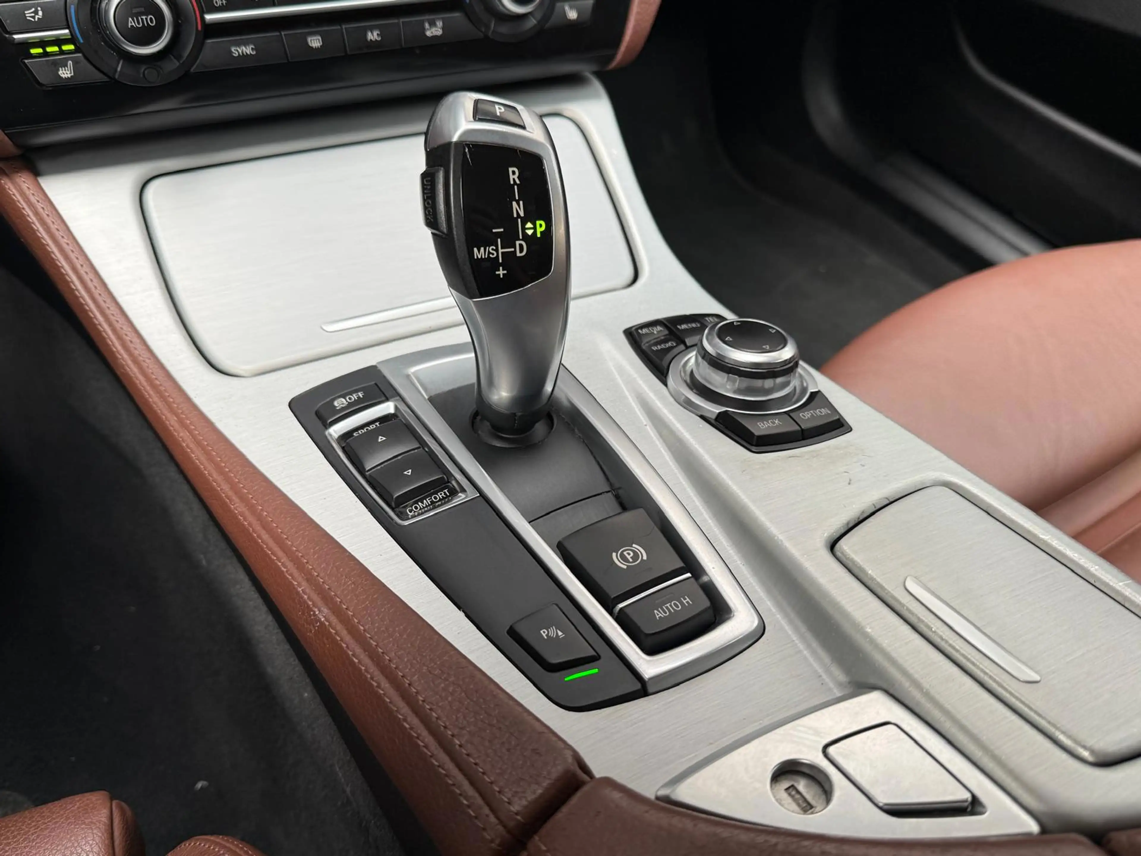 BMW 528 5-serie Touring 528i M Sport Edition High Executiv — photo 15