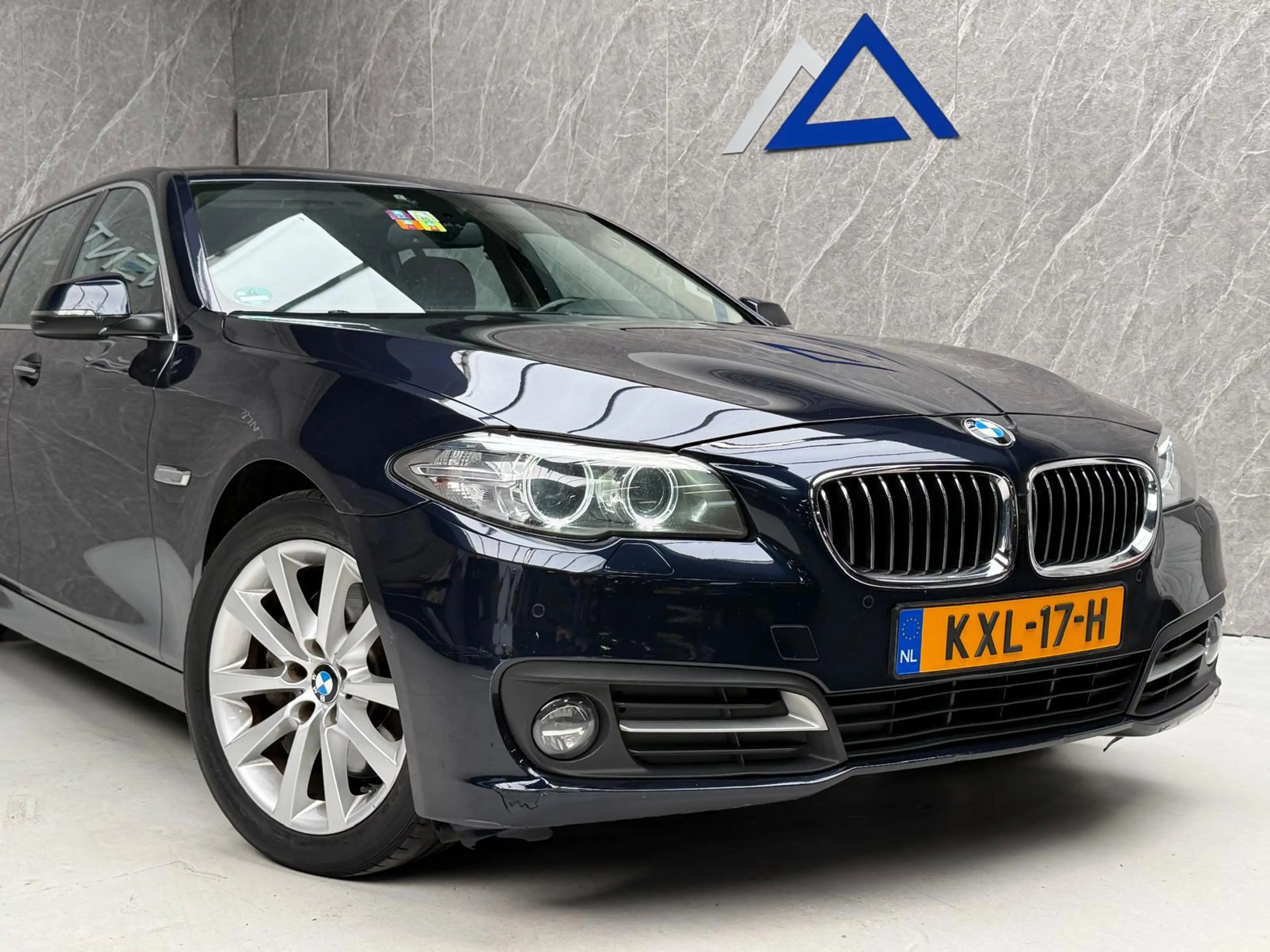 BMW 528 5-serie Touring 528i M Sport Edition High Executiv — photo 7