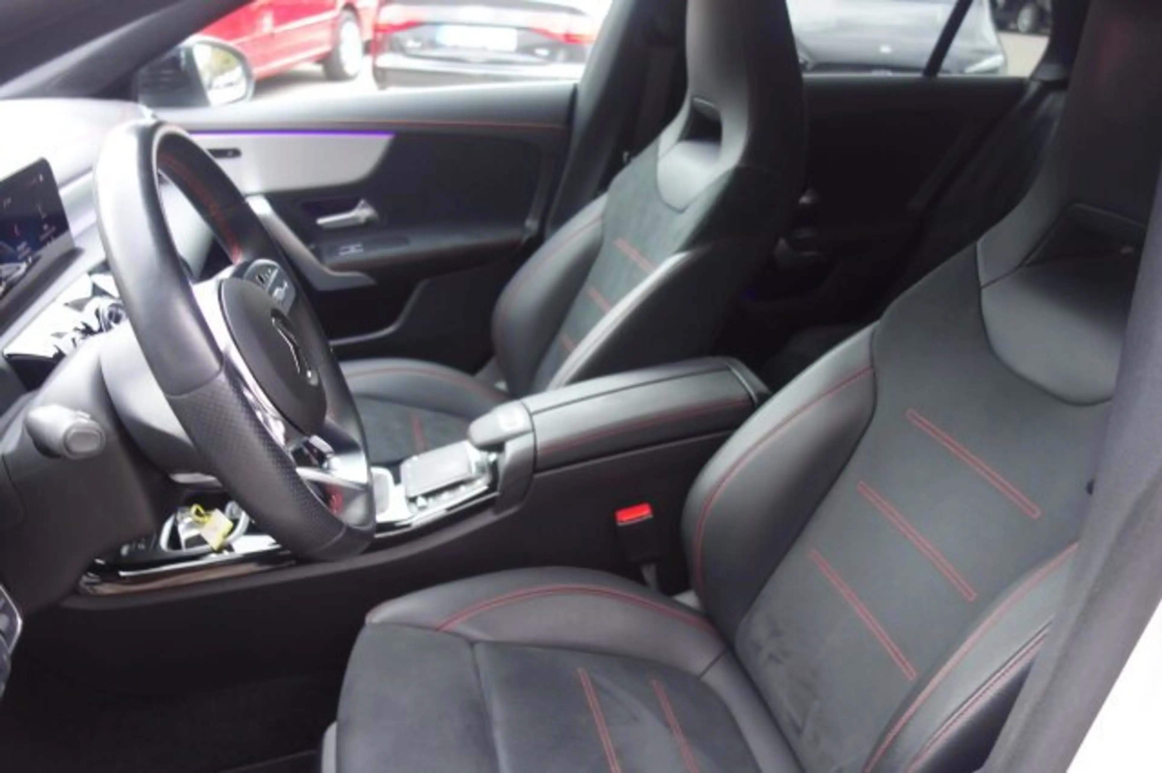 Mercedes-Benz CLA 180 CLA 180 SHOOTING BRAKE AMG KAMERA NAVI LED 19'ZOLL — photo 11