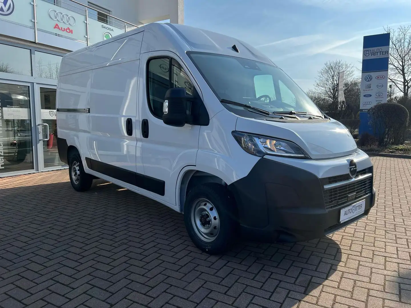 Opel Movano L2H2 140 PS (3,5t) Navi|Kamera|Klimaauto Weiß - 2