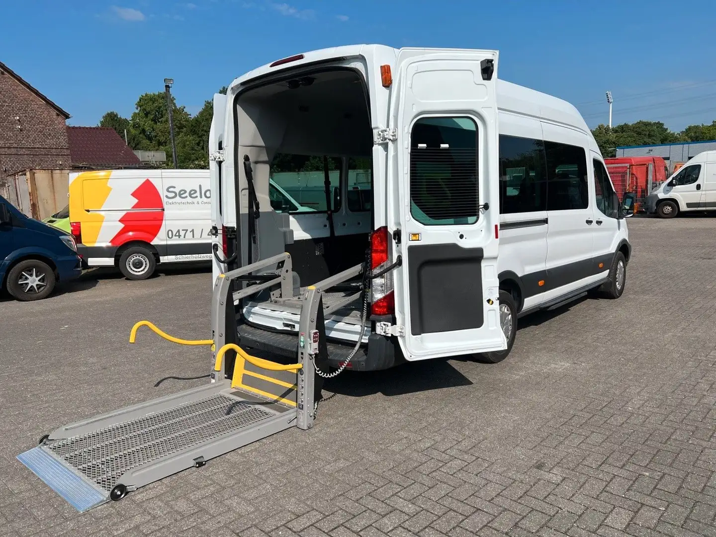 Ford Transit Kombi 350*Rollstuhl-Lift*8-Sitze *KLIMA* Weiß - 1
