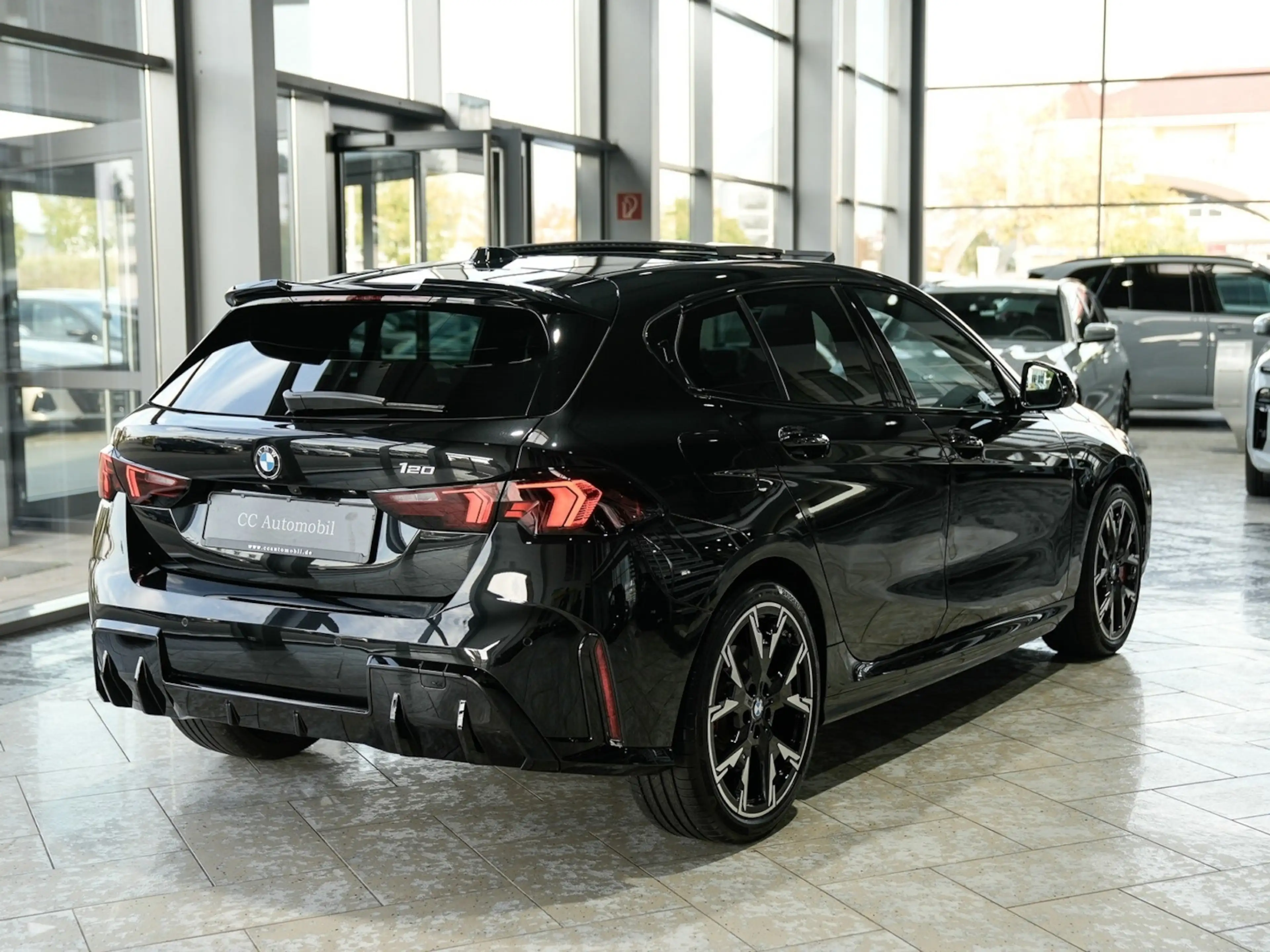 BMW 120 M SPORT PRO 19LM Panorama Komfortz. Kamera — photo 9